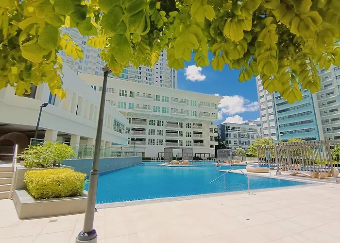 2311bt3 Solinea Unit Near Ayala Center *